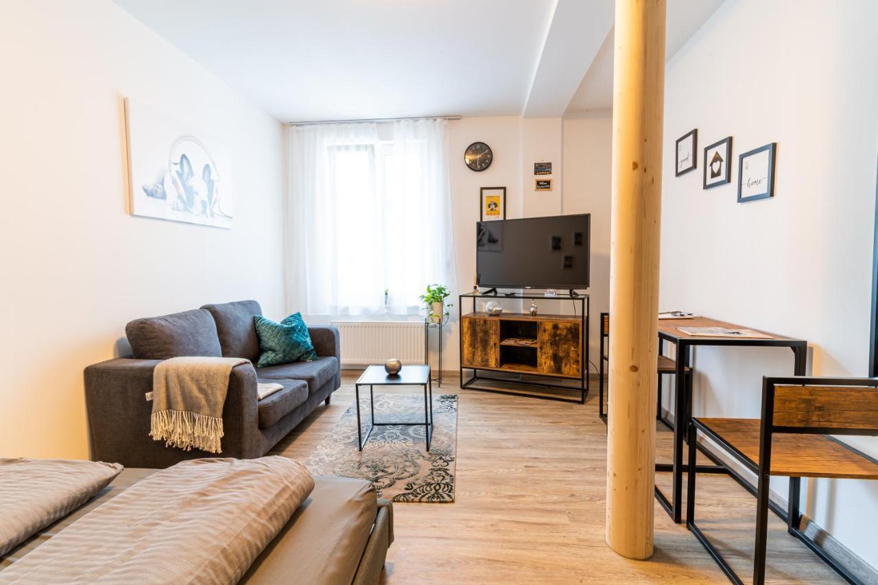 Tagblatts 2-Zimmer Business Apartment Тутлинген Екстериор снимка